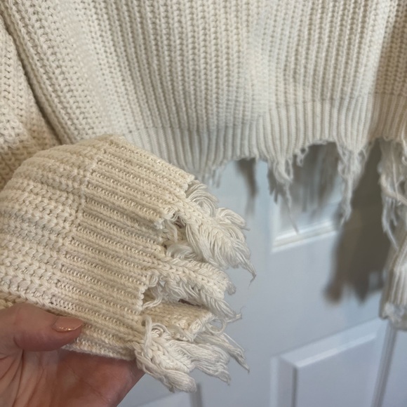 Zaful Loose Ripped Pullover Sweater - Picture 7 of 7